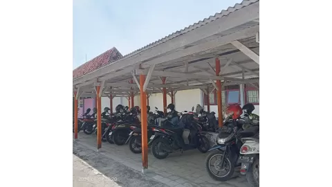 Parkiran Motor