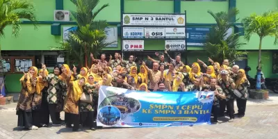 Kegiatan study tiru smp 1 cepu